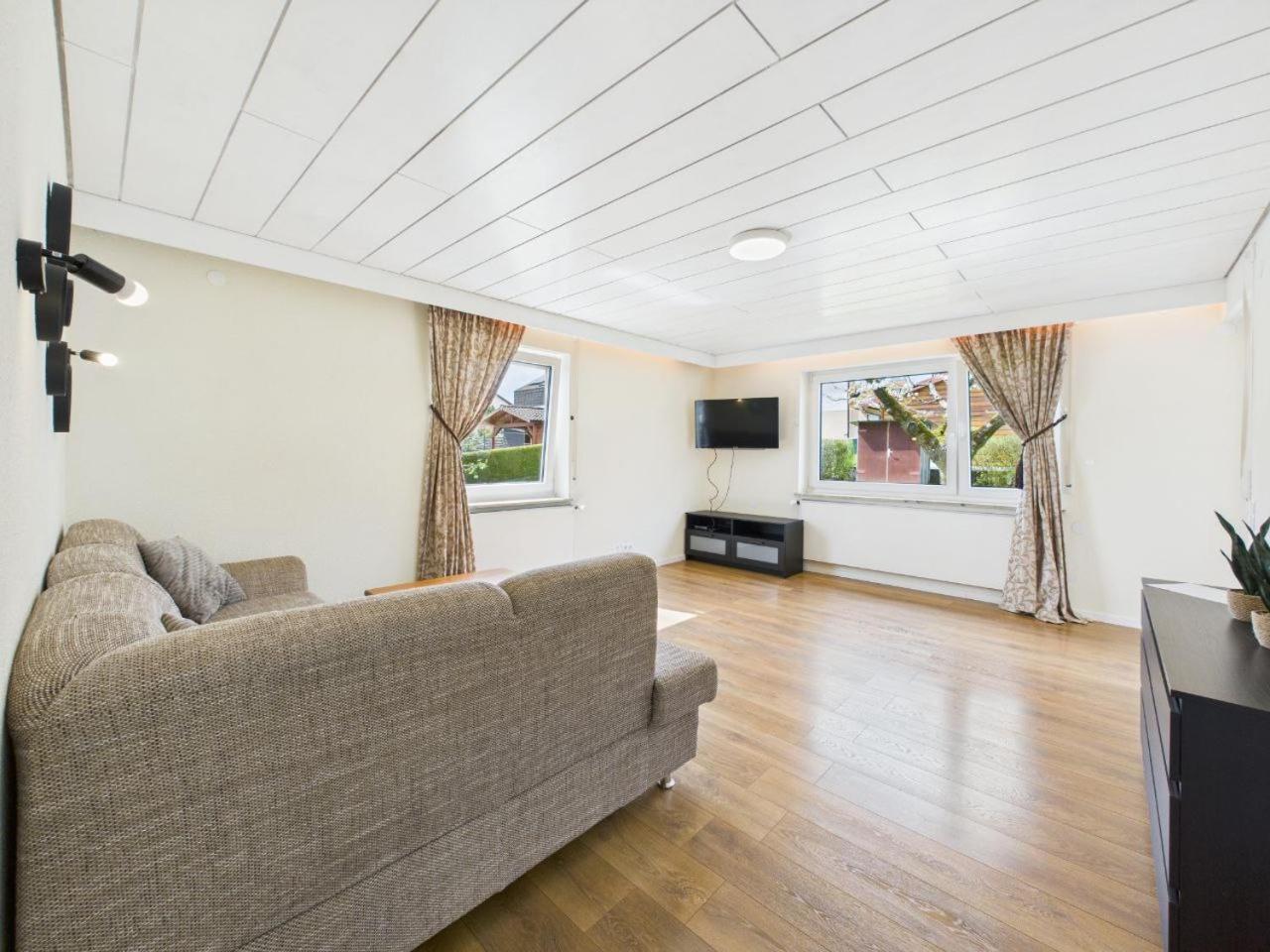 Ferienwohnung Naehe Legoland Mit Grossem Garten Und Terrasse Sontheim an der Brenz Bagian luar foto